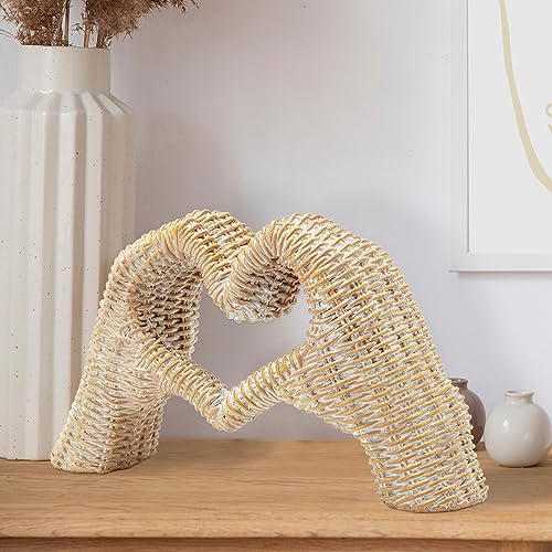 Love Heart Finger Statue