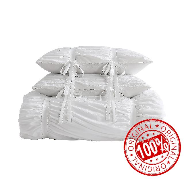 Casual Chic &ndash; Eloise 3 Piece Comforter Set &ndash; Pleated Bed Comforter Set &ndash; Luxurious Bedding for Style and Comfort - Includes Duvet Cover and 2 Pillow Shams (White