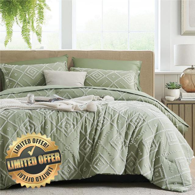 KAKKI Sage Green Tufted Queen Comforter Set 7 Piece Bed in a Bag