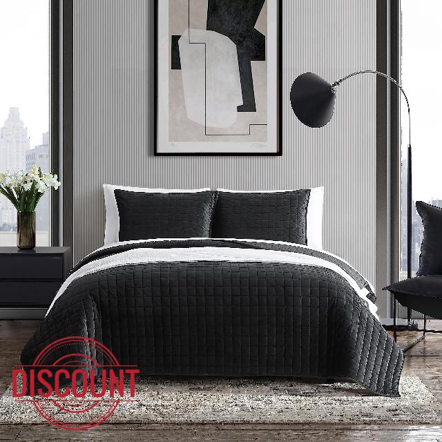 Vera Wang- Queen Quilt Set