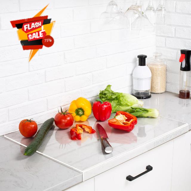 Acrylic cutting board