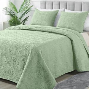 Quilted Bedspread for All Season