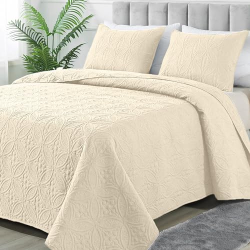 Quilted Bedspread for All Season