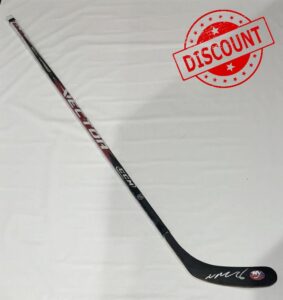 Noah Dobson Signed Full Size Hockey Stick New York Islanders Proof Jsa Coa - Autographed NHL Sticks
