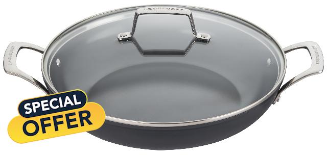 Le Creuset Essential Non-stick Ceramic Shallow Braiser with Glass Lid