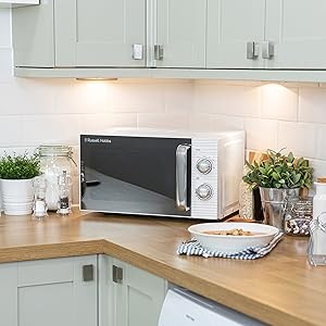 Russell Hobbs Inspire 17 Litre White Manual Microwave