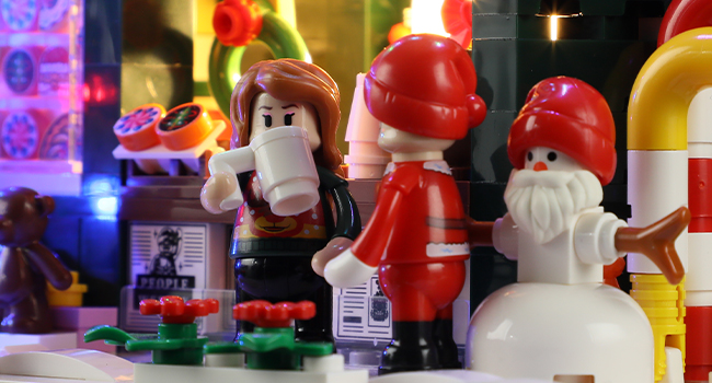 Funwhole Christmas Newsstand Lighting Building-Bricks Set - City Town Christmas House