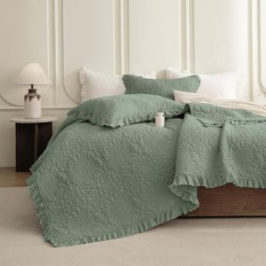 Olive Green Ruffled Flower Petal Pattern Printed Quilt Bedding Set Soft Crinkled Aesthetic Farmhouse Bedspread 3Pcs for All Season
