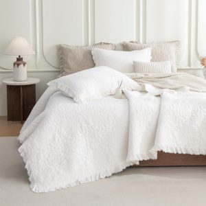 Cotton Ruffled Flower Petal Pattern Ultra Large Wide Oversized Quilted Set 3Pcs White Crinkle Aesthetic Farmhouse Bedding for All Season