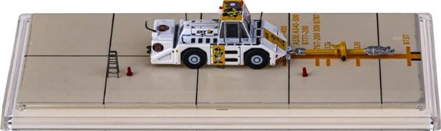 for JC Wings for Skymark WT250E Pushback Tug 1:200 Accessory Pre-Built Model