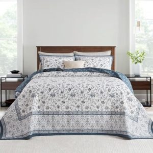 Farmhouse Blue Floral Pattern