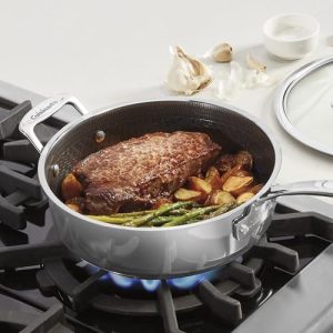 3.5-Quart Sauté Pan with Cover and Helper