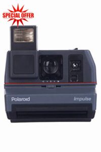 Polaroid Impulse Portrait Instant Camera – Vintage 600 Series | Built-In Flash & Close-Up Portrait Lens | Uses Polaroid 600 Film (Renewed)