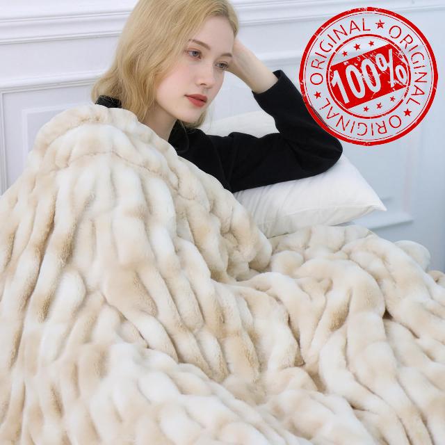 IFNOW Double Sided Ruched Faux Rabbit Fur Throw Blanket for Couch