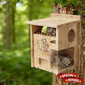 Squirrel House with Feeder