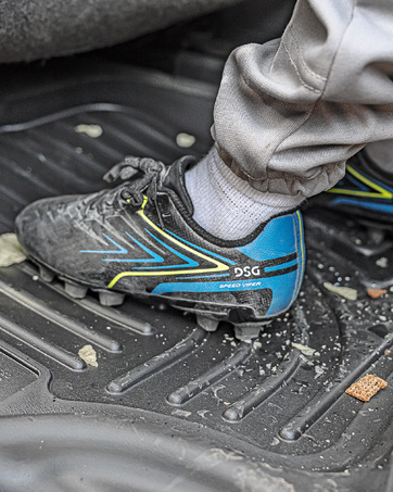 Husky Liners Weatherbeater Floor Mats | Fits 2023 - 2024 Honda CR-V (Includes Hybrid Models) | Fr...