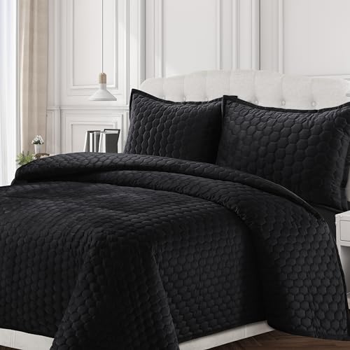 2 Piece Twin Size Comforter Set with 1 Pillow Sham in Black Honeycomb Pattern 260GSM