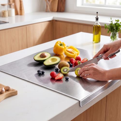 100% Pure Titanium Kneading Cutting Board with Silicone Mat