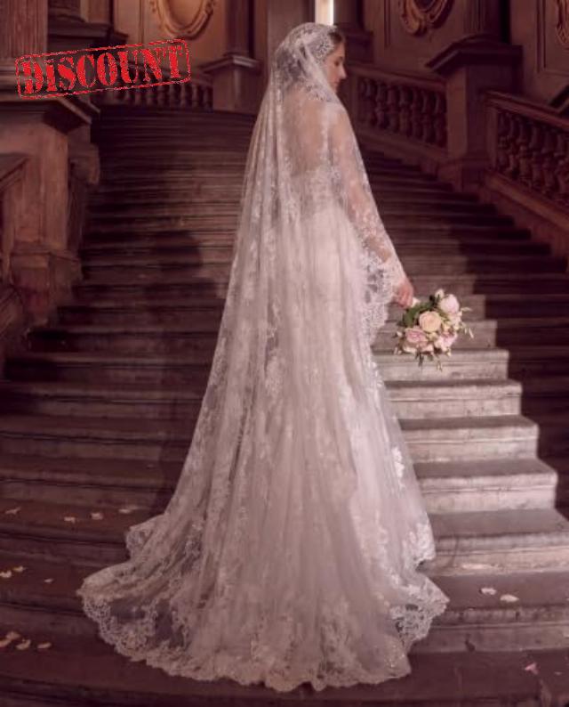 Glitopper Cathedral Wedding Veil with Vintage Lace Trim