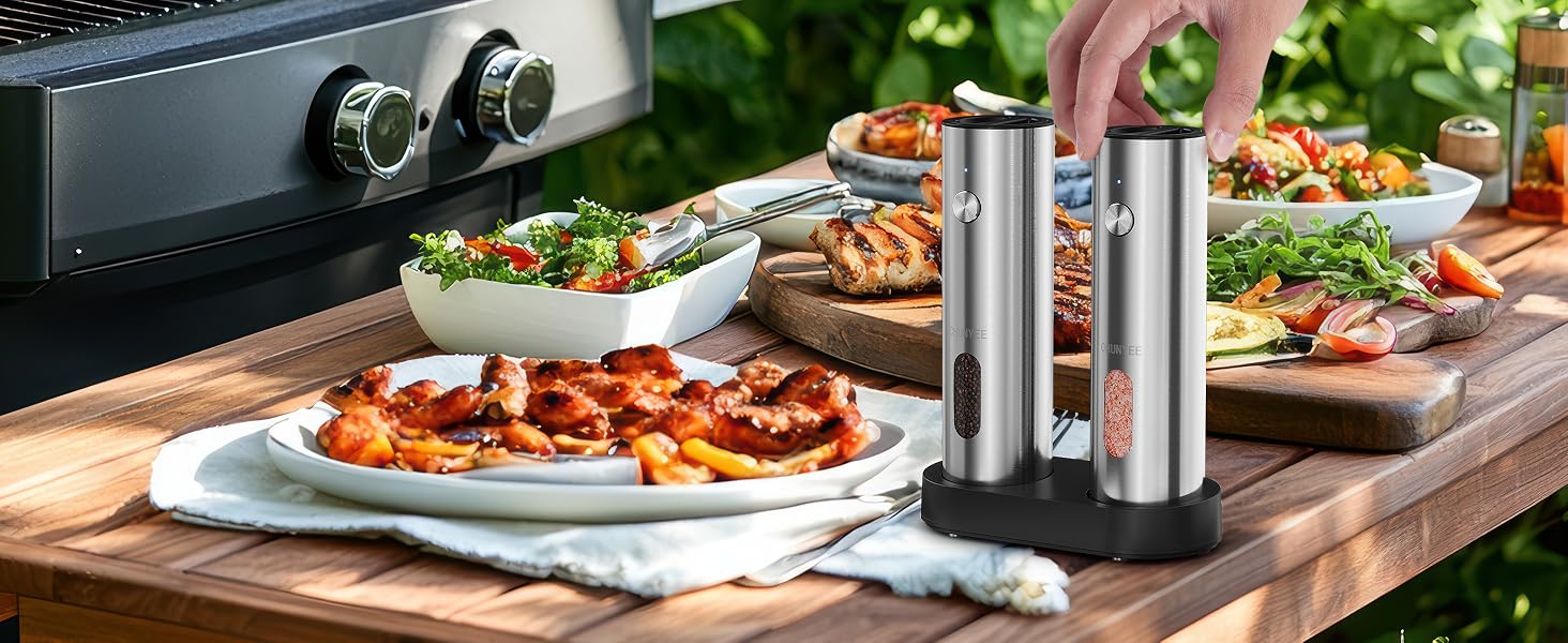 salt and pepper grinder set