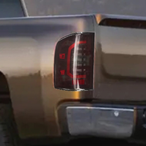 2007-2013 Chevy Silverado 1500 taillight