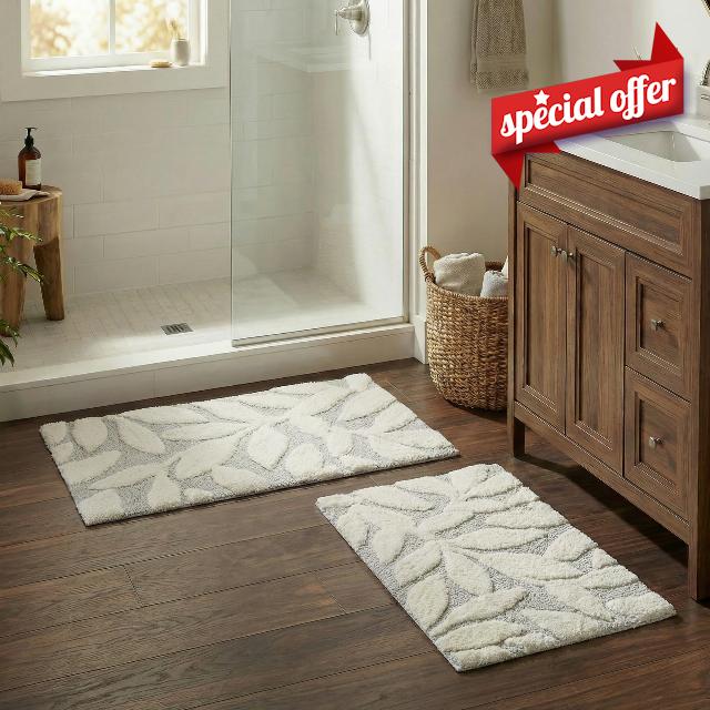Lavish Home Bathroom Rug Set