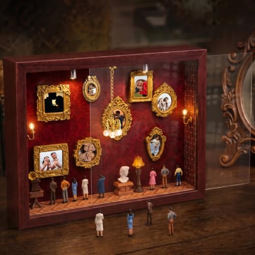 9.05 x 12.59 in 8 Gold Mini Picture Frames & 8 People Figurines