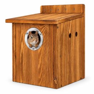 Wooden Squirrel Nesting Box                                                          Pine wood construction with metal-rimmed entrance